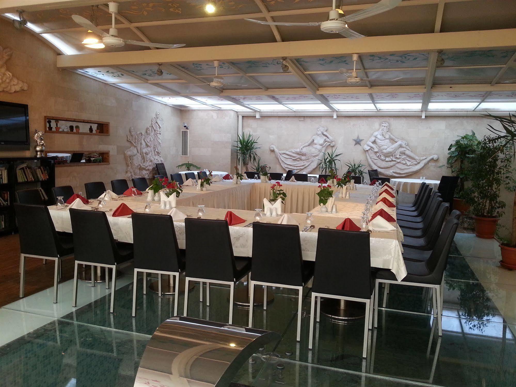 Park Hotel 4*